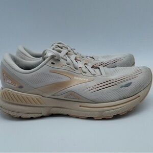 Brooks Light Beige Athletic Shoes